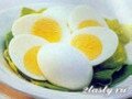 Яйца, вареные под соусом